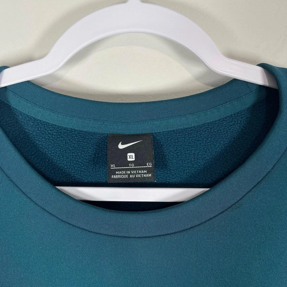 Nike training therma